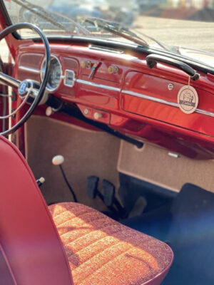 LHD (Left Hand Drive)