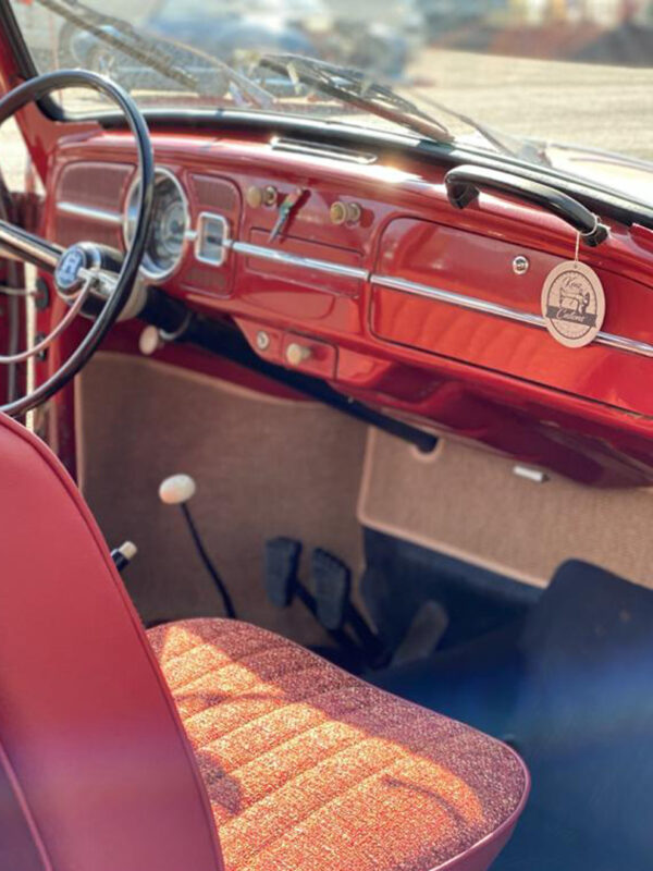 LHD (Left Hand Drive)