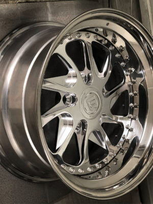LU35 17" 3-Piece Split Rim Wheels
