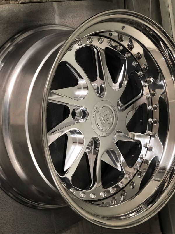 LU35 17" 3-Piece Split Rim Wheels