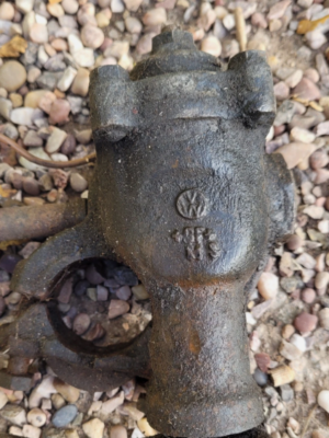 I have an original steering box to provide and will send this to Limebug